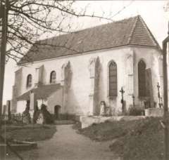 Wallfahrtskirche St. Anna - Foto 3 · Annakirche mit saniertem Dach 1946