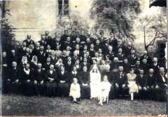 Kirchliche Feste im Laufe der Jahrzehnte - Foto 1 · 1936 Primiz Prof. Mag. Lorenz Dienbauer